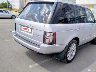 2012 Land Rover Range Rover III Рестайлинг 2, серебристый, 2300000 рублей, вид 3