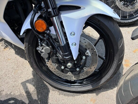2025 Yamaha YZF-R3, белый, 650000 рублей - вид 33