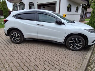 2019 Honda Vezel I Рестайлинг, белый, 2050000 рублей, вид 4