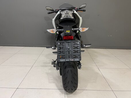 2022 Kawasaki Ninja 650, белый, 850000 рублей, вид 4