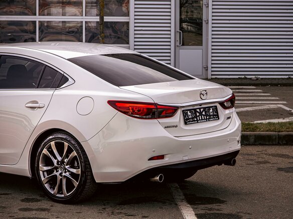 2017 Mazda 6 III (GJ) Рестайлинг, белый, 1545000 рублей - вид 25