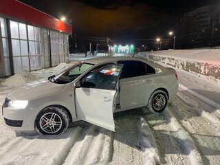 2014 Skoda Rapid I, белый, 830000 рублей, вид 3