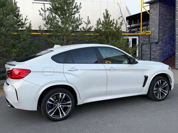 2015 BMW X6 30d II (F16), белый, 3380000 рублей - вид 9