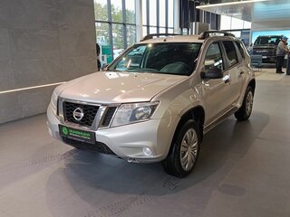 2017 Nissan Terrano III (D10), серебристый, 969000 рублей, вид 3