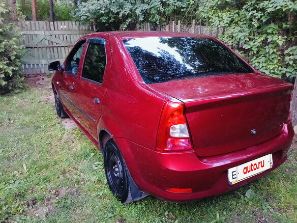 2010 Renault Logan I Рестайлинг, красный, 310000 рублей - вид 2