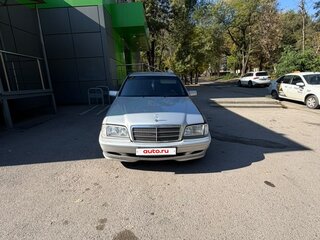 1998 Mercedes-Benz C-Класс 280 I (W202) Рестайлинг, серебристый, 235000 рублей, вид 3