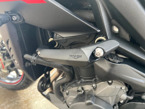 2019 Triumph Street Triple, чёрный, 750000 рублей - вид 12