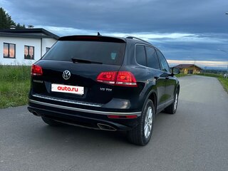 2016 Volkswagen Touareg II Рестайлинг, синий, 2429000 рублей, вид 4