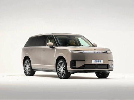 2026 Xpeng GX, бежевый, 7500000 рублей, вид 3