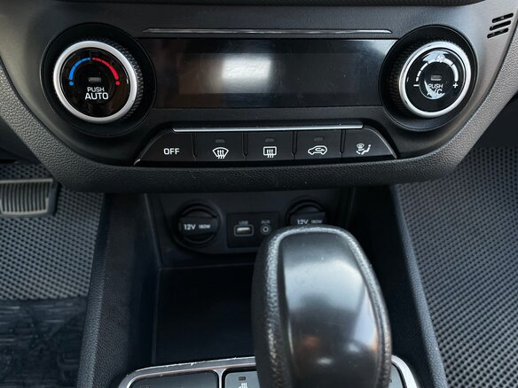 2018 Hyundai Creta I, синий, 1820000 рублей - вид 20