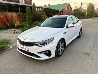 2018 Kia Optima IV Рестайлинг, белый, 1600000 рублей, вид 3