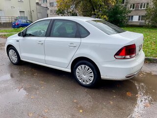 2018 Volkswagen Polo V Рестайлинг, белый, 1090000 рублей, вид 3