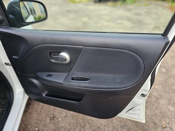 2013 Nissan Note I Рестайлинг, белый, 850000 рублей - вид 19