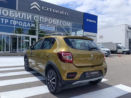 2017 Renault Sandero Stepway II, золотистый, 870000 рублей, вид 5