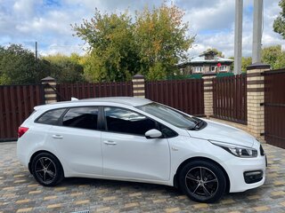 2017 Kia Ceed II Рестайлинг, белый, 1700000 рублей, вид 5