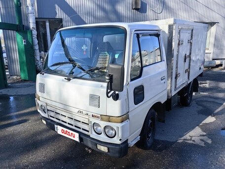 1989 Nissan Atlas, белый, 399000 рублей, вид 2