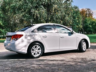 2012 Chevrolet Cruze I, белый, 750000 рублей, вид 4
