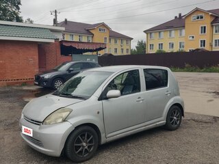 2004 Toyota Passo I (C10), серебристый, 250000 рублей, вид 3