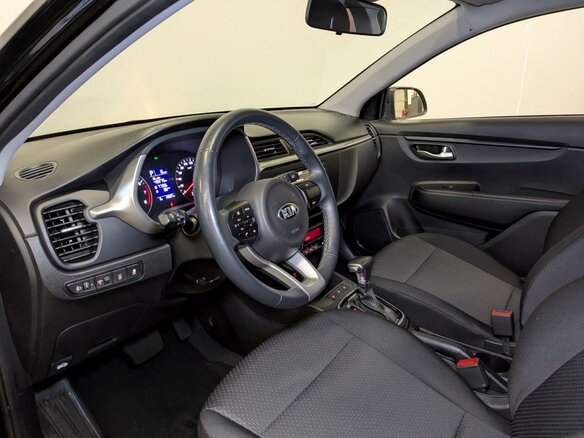 2021 Kia Rio X IV Рестайлинг, чёрный, 1895000 рублей - вид 15