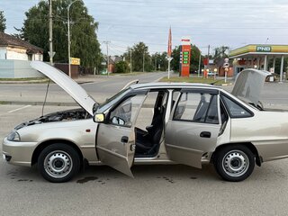 2012 Daewoo Nexia I Рестайлинг, бежевый, 400000 рублей, вид 4
