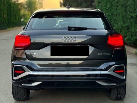 2023 Audi Q2 L 35 TFSI I Рестайлинг, серый, 1890000 рублей, вид 3