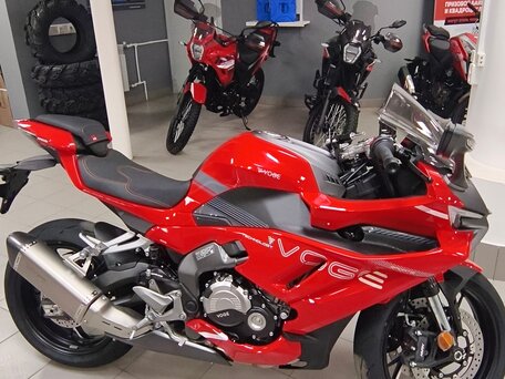 2026 Voge 525RR, красный, 577000 рублей, вид 3