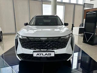 2026 Geely Atlas II, белый, 3449990 рублей, вид 2