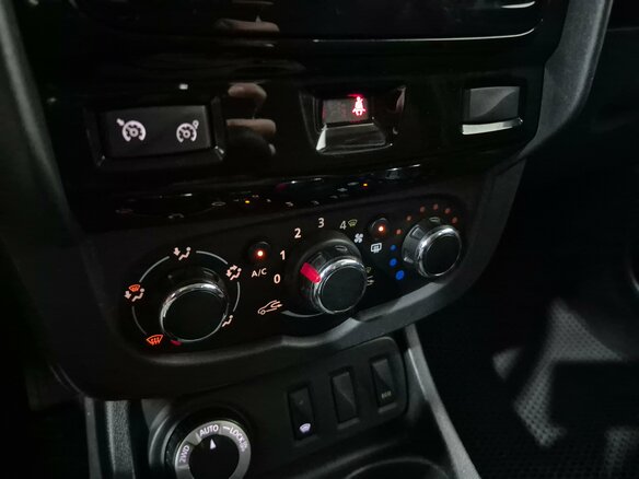 2019 Renault Duster I Рестайлинг, белый, 1430000 рублей - вид 17