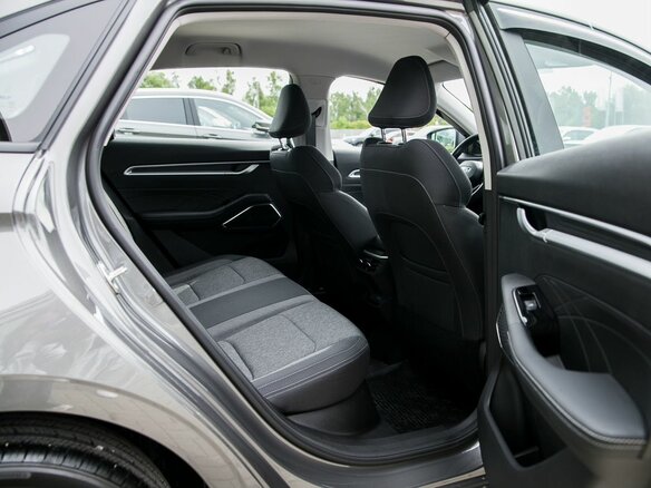 2024 Geely Emgrand II, серый, 1490000 рублей - вид 12