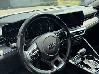 2021 Kia K5 III, белый, 2850000 рублей, вид 5