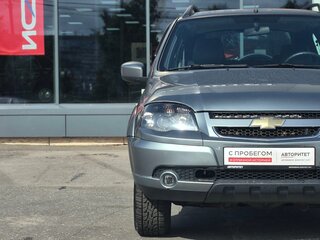 2016 Chevrolet Niva I Рестайлинг, серебристый, 619000 рублей, вид 4