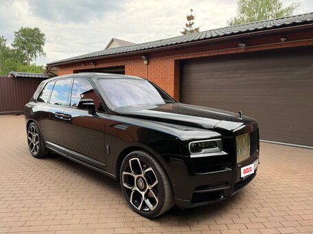 2019 Rolls-Royce Cullinan I (Series I), чёрный, 31000000 рублей, вид 1