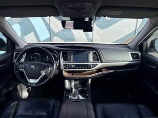 2019 Toyota Highlander III (XU50) Рестайлинг, белый, 3850000 рублей, вид 2