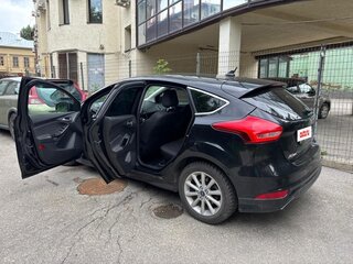 2017 Ford Focus III Рестайлинг, чёрный, 1459000 рублей, вид 4