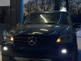 2007 Mercedes-Benz M-Класс 320 II (W164), чёрный, 1299999 рублей, вид 1