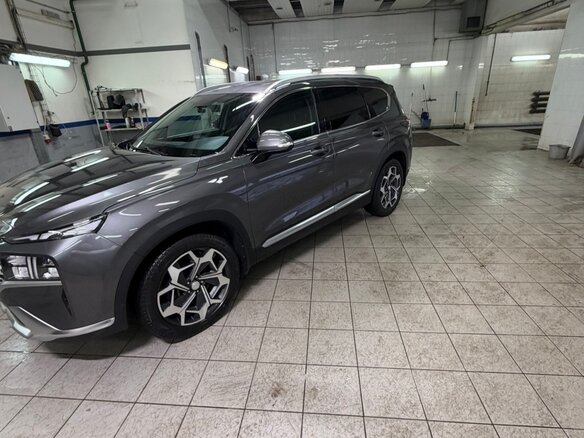 2021 Hyundai Santa Fe IV Рестайлинг, серый, 3900000 рублей - вид 20