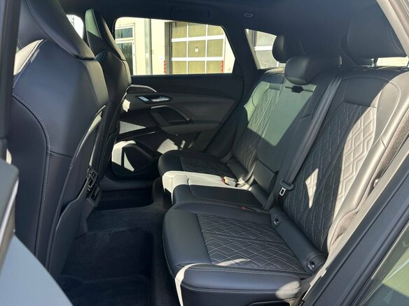 2026 Audi Q5 L III (GU), зелёный, 7350000 рублей - вид 8