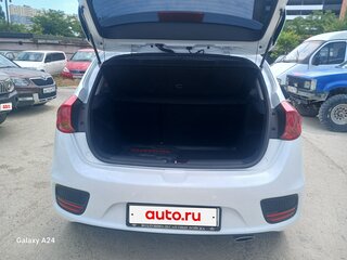 2016 Kia Ceed II Рестайлинг, белый, 1299999 рублей, вид 5