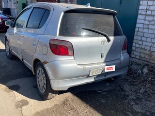 2000 Toyota Vitz I (P10), серебристый, 145000 рублей, вид 2