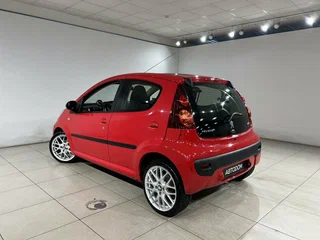 2012 Peugeot 107 I Рестайлинг 2, красный, 417000 рублей, вид 4