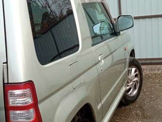 2005 Mitsubishi Pajero Mini II, серый, 400000 рублей, вид 2