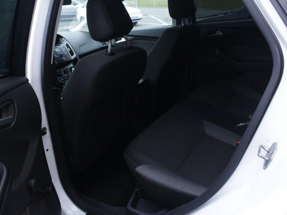 2012 Ford Focus III, белый - вид 19
