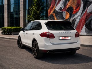 2011 Porsche Cayenne Diesel II (958), белый, 2699000 рублей, вид 2