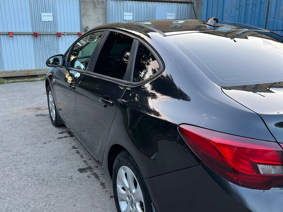 2014 Opel Astra J Рестайлинг, чёрный, 860000 рублей - вид 9