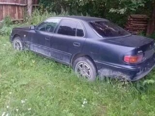 1993 Toyota Camry III (XV10), зелёный, 75000 рублей, вид 1
