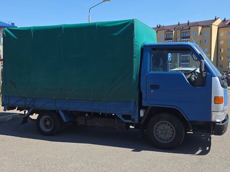 1996 Toyota Toyoace, синий, 900000 рублей, вид 2