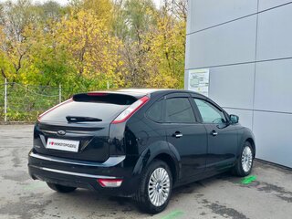 2010 Ford Focus II Рестайлинг, чёрный, 549000 рублей, вид 4