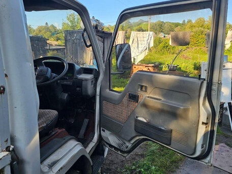 1990 Fuso (Mitsubishi) Canter, белый, 834900 рублей, вид 2