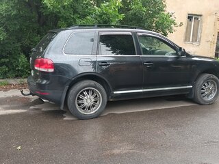 2004 Volkswagen Touareg I, чёрный, 750000 рублей, вид 2