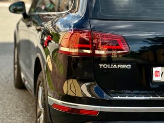 2016 Volkswagen Touareg II Рестайлинг, чёрный, 3500000 рублей, вид 4